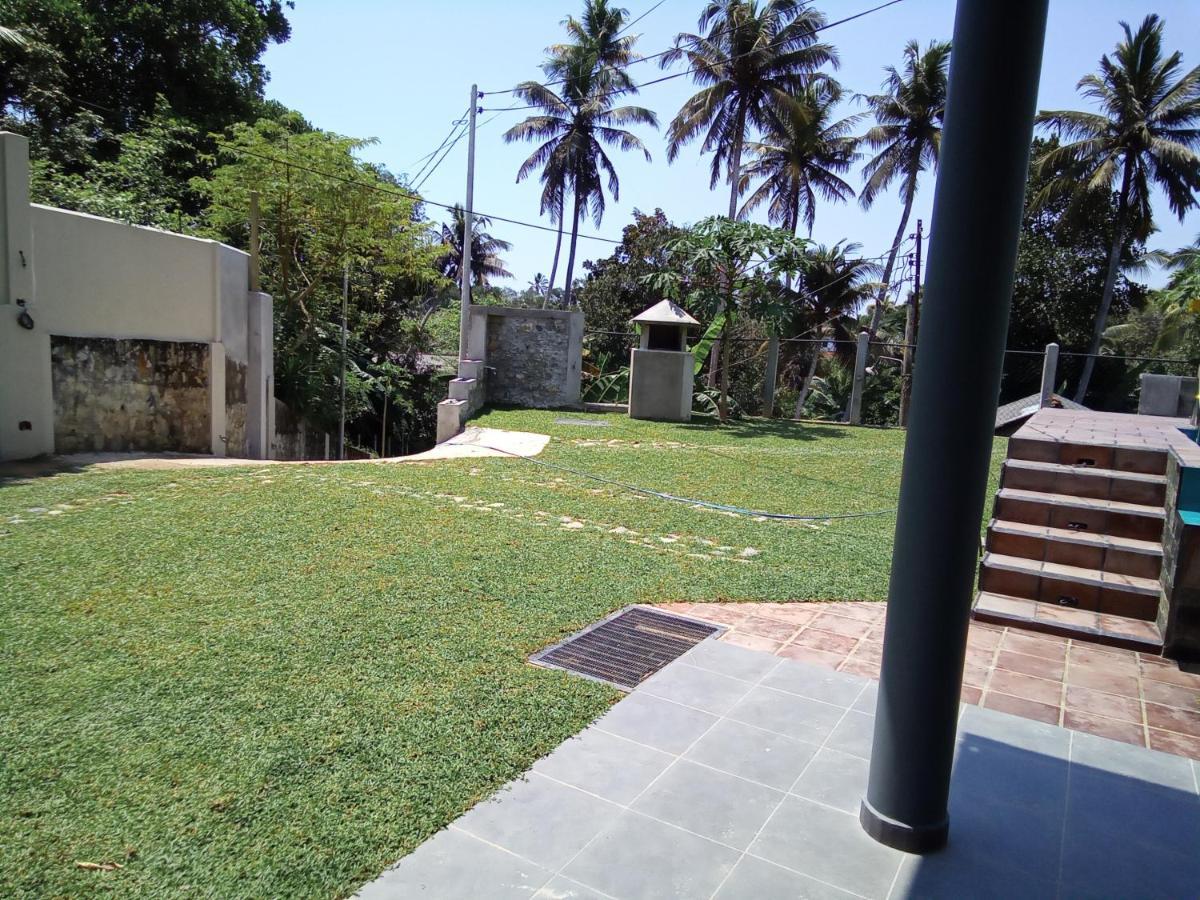 The Moose Weligama Bed and Breakfast Εξωτερικό φωτογραφία